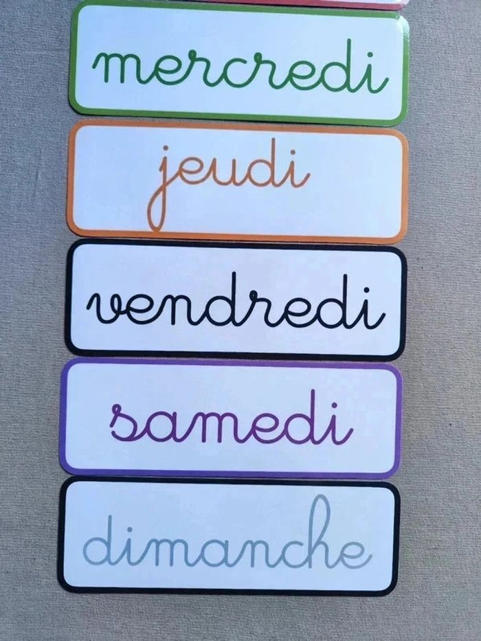Pancartes des jours de la semaine en cursive - photo numéro 2