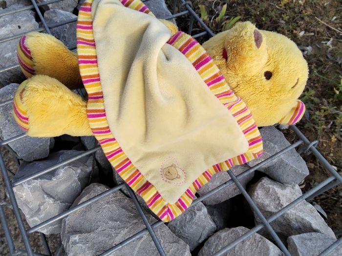 Peluche doudou Winnie l'ourson - photo numéro 3