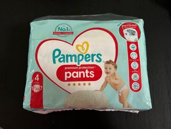 Couches Pampers pants taille 4