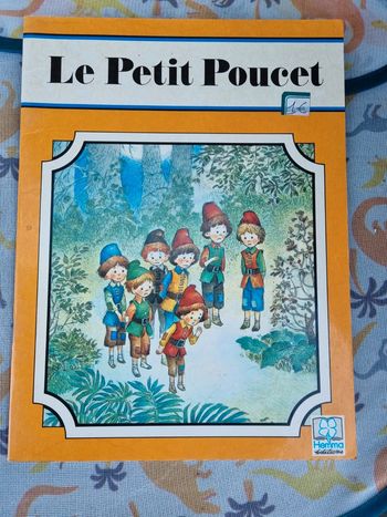 Livre le petit poucet