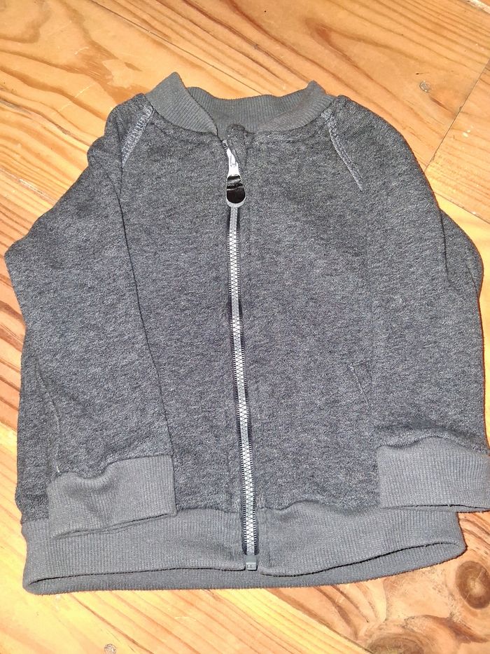 Lot vestes, gilets - photo numéro 2