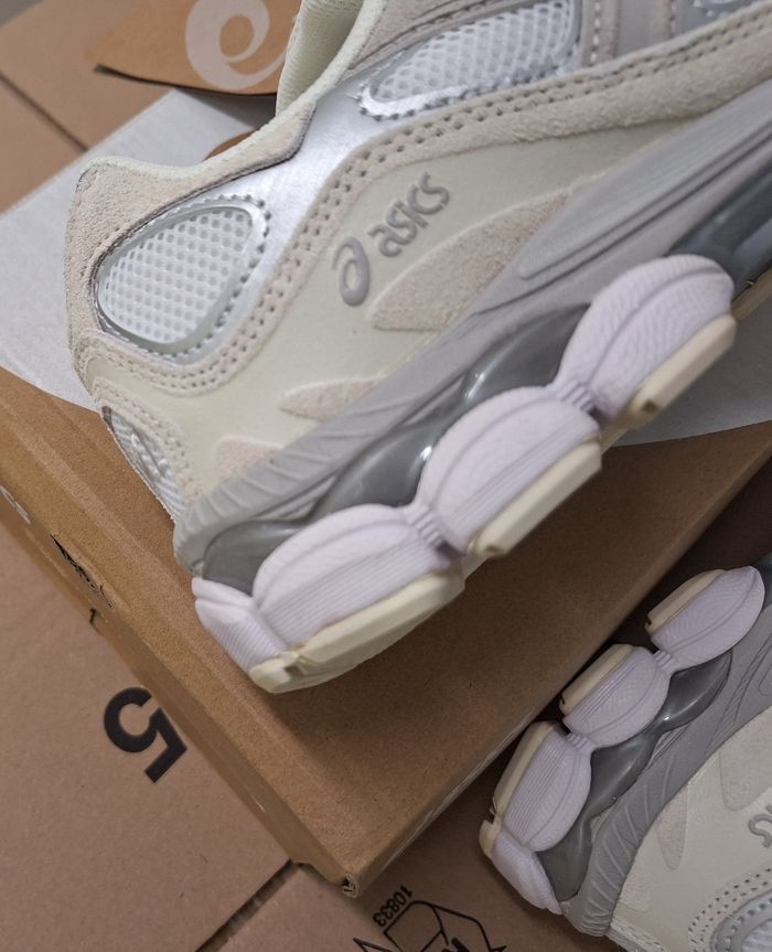 Sneakers Asics GEL NYC neuve avec étiquettes 🏷 - photo numéro 4