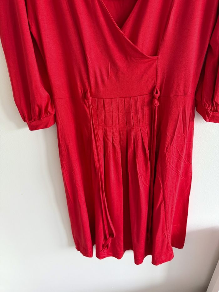 Robe fluide rouge Zara taille 40 L neuf avec étiquette - photo numéro 4