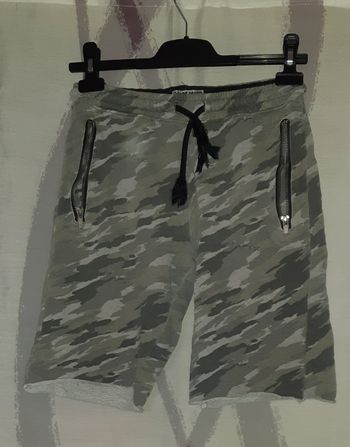 Short garçon Taille 12 ans C&A