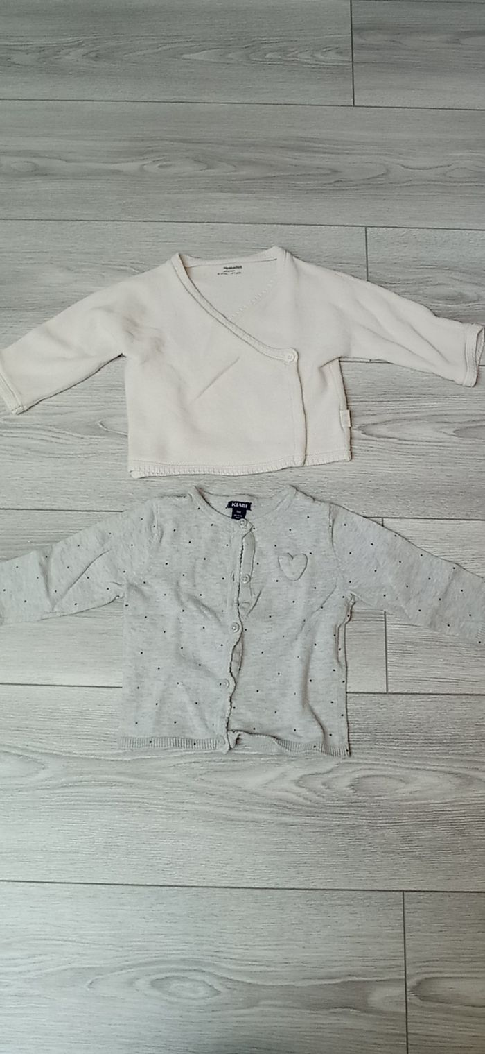 Lot de 31 vêtements d'été en 9 mois - photo numéro 2