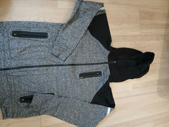 Gilet à capuche - photo numéro 4