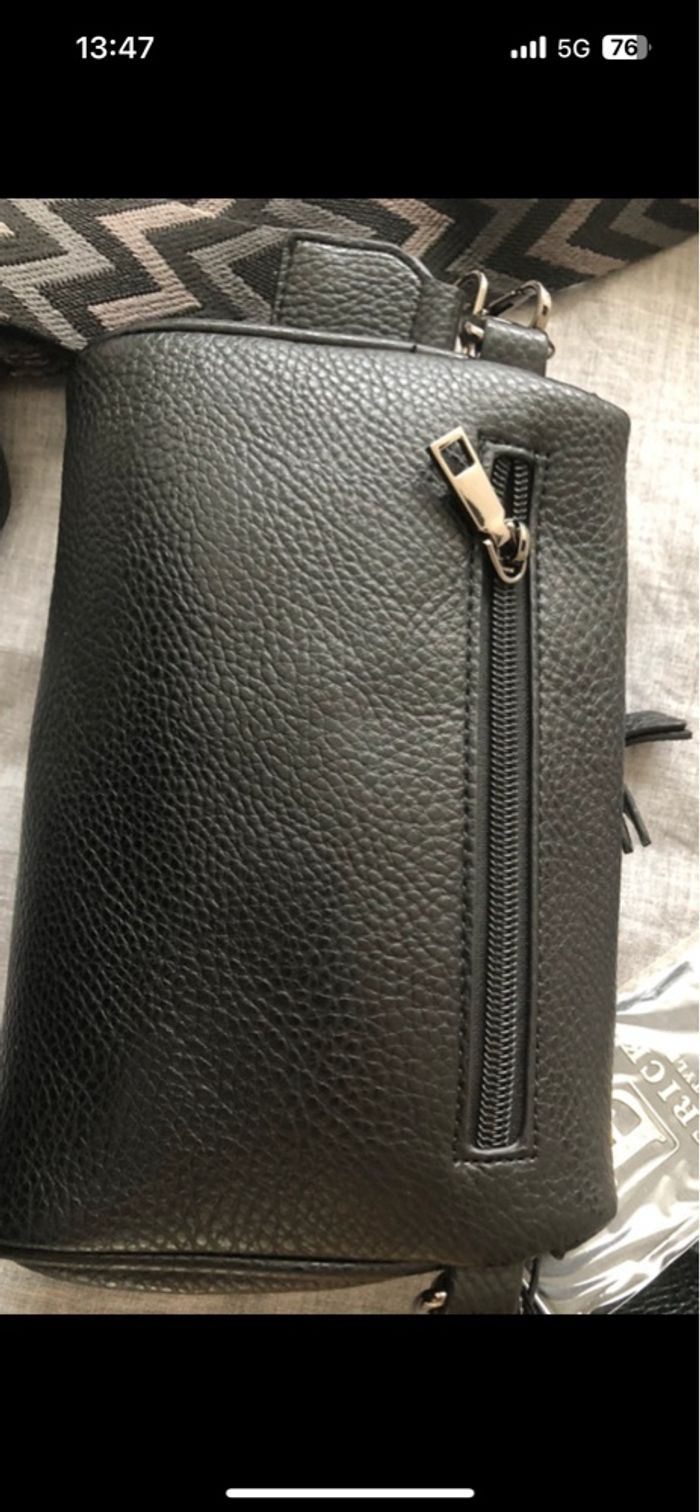 Sac a bandoulière noir - photo numéro 5