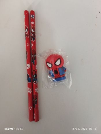 Crayons et taille crayon Spiderman