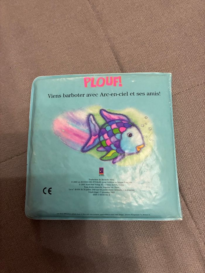 Livres de bain race en ciel et ses amis