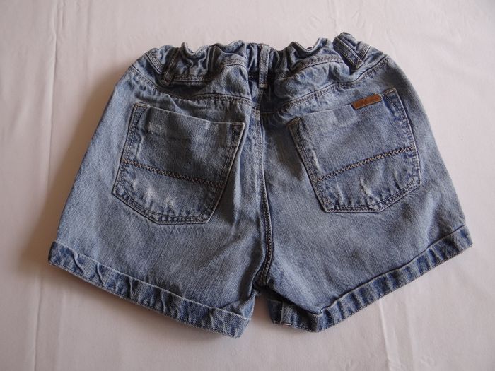 short en jean 9-10ans - photo numéro 4