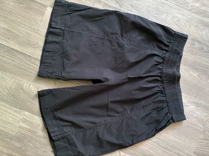 Short bermuda