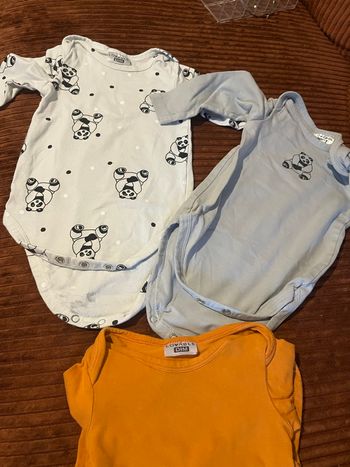 3 bodys manches longues panda dim 3 mois
