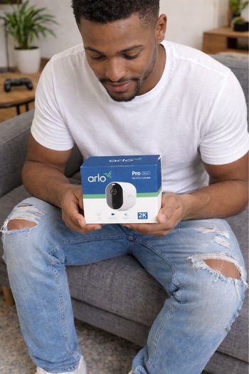 Caméra de surveillance génération 6 