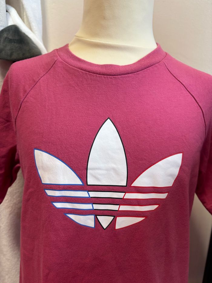 T shirt fille taille 128 - photo numéro 2