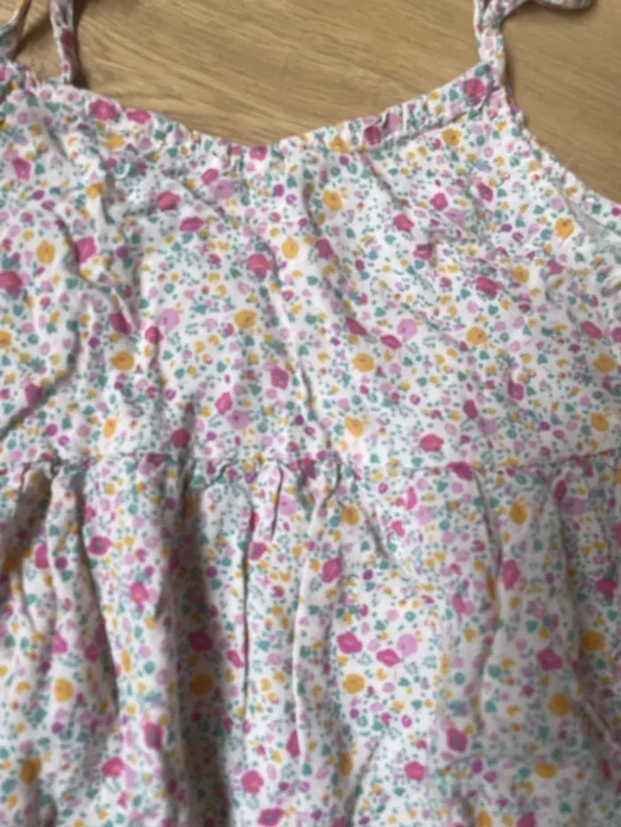 Robe Kiabi liberty 5 ans - photo numéro 3