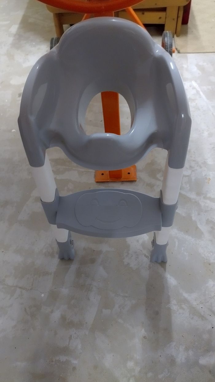 Pot et réducteur de toilettes - photo numéro 2