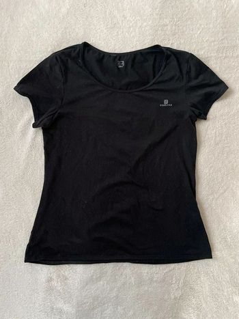 Haut t-shirt noir de sport uni simple basique col rond manches courtes