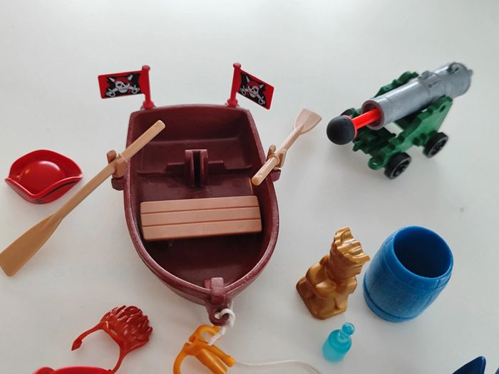 Lot pirates et barque Playmobil - photo numéro 10