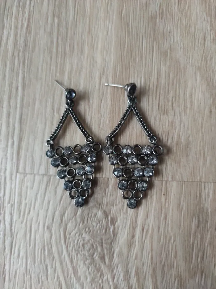 Boucles d'oreilles neuves