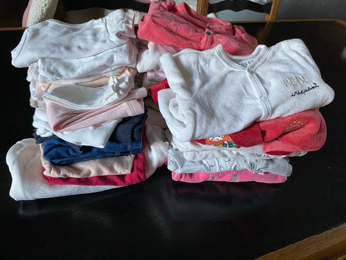 Lot 0/1 mois - photo numéro 2