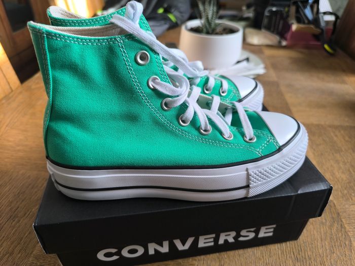 Baskets Converse vertes - photo numéro 3
