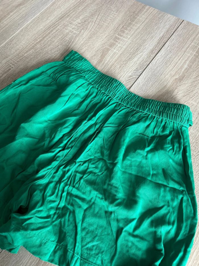 Short vert - photo numéro 3