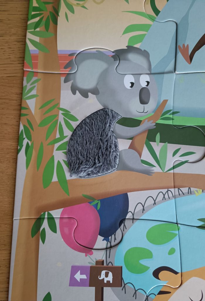 Puzzle géant tactile Janod "Journée au zoo" 20 pièces 2 ans - photo numéro 9