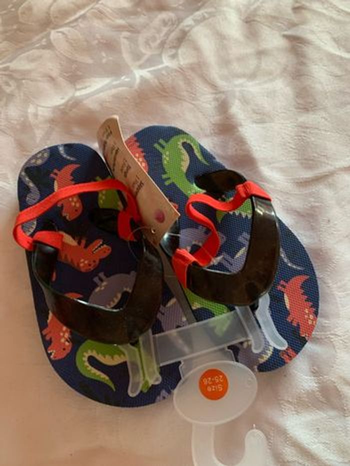 Tongs garçon 👦🏻 25/26 avec élastique de maintien - photo numéro 3