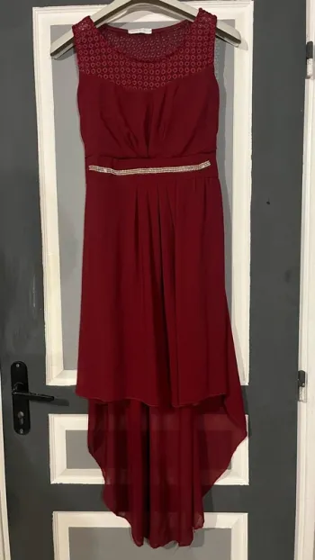 Robe dos dentelle