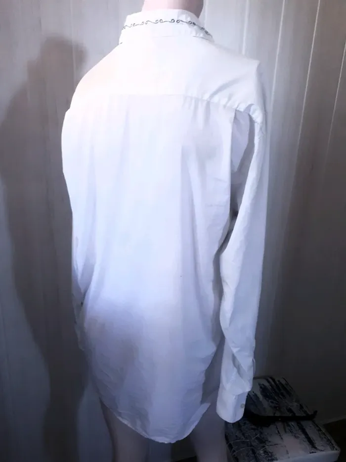 💭 Chemise blanche brodée noir 44 - photo numéro 4