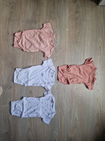 Lot de 5 body kiabi 3 mois manche courte