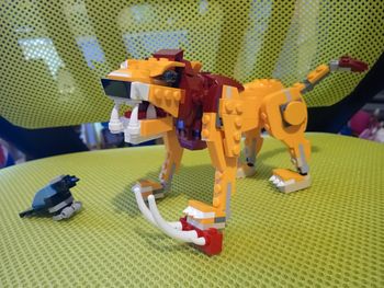 Lego lion et oiseau tbe