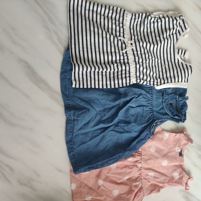 Lot de 3 robes de chez Kiabi, presque pas portées.