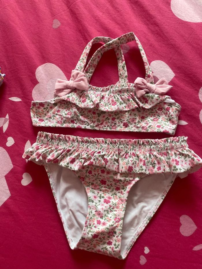 Maillot de Bain 2 pieces Lola palacios taille 8 ans