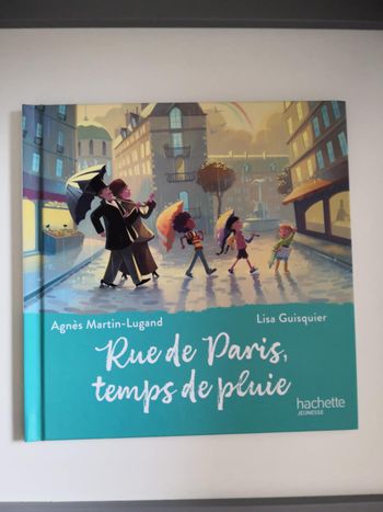 Rue de  Paris, temps de pluie Mc Do 2025