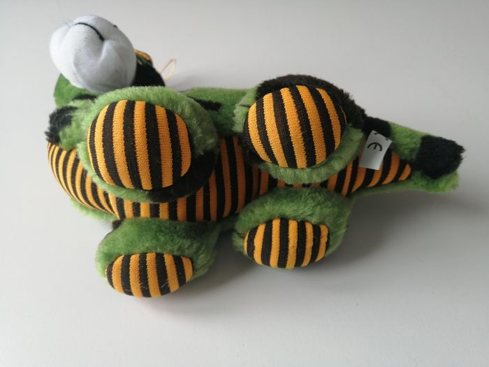 dinosaure en peluche - photo numéro 7