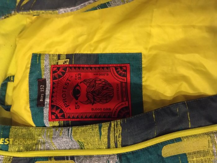 Parka Protest vert et jaune garçon 12-13 ans – Capuche – Très bon état - photo numéro 6