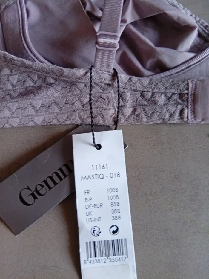 Soutien gorge Taille 100B - photo numéro 7