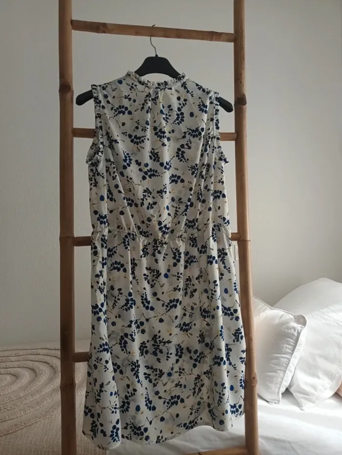 Robe d'été fleurie taille 36 - photo numéro 4