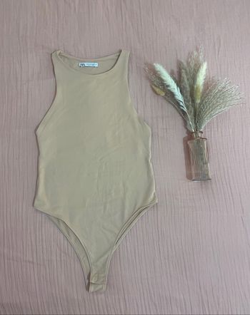 Bodies beige Zara, pour femme