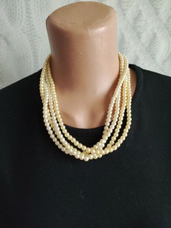 Collier de perles 4 rangs