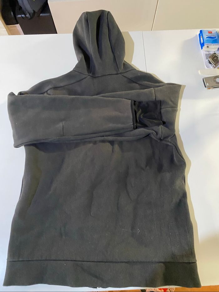 Veste a capuche épaisse noir Adidas taille 13/14 ans - photo numéro 3