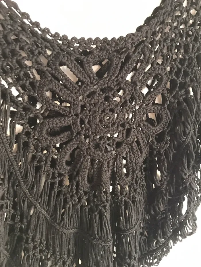 Haut en crochet noir ouvert taille 36 - photo numéro 5