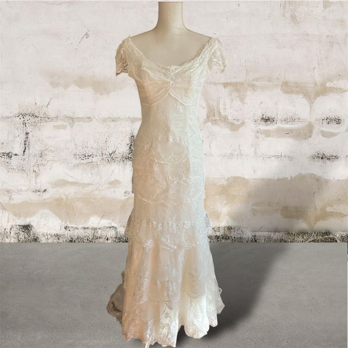 Robe de mariée dentelle bohème chic Cymbeline Paris