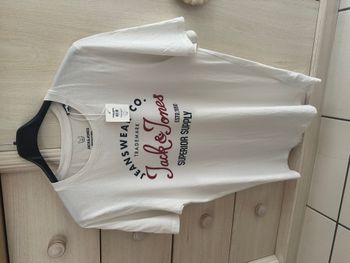 Tee-shirt blanc Jack and Jones taille 16 ans NEUF