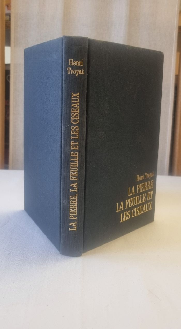 "La pierre, la feuille et les ciseaux " Henri Troyat 1972 - photo numéro 2