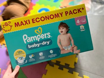Couches Pampers t4