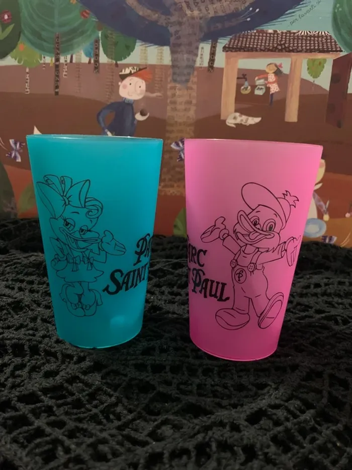 Lot 2 gobelets parc Saint Paul - photo numéro 2