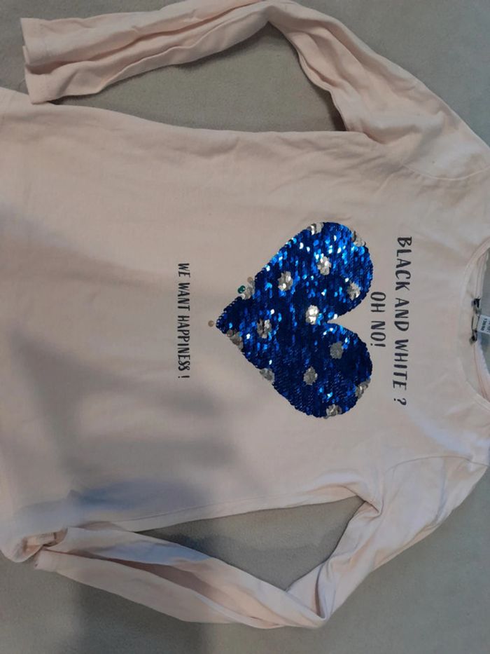 Tee-shirts 8ans - photo numéro 2