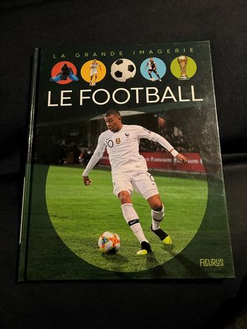 Livre pour enfants la grande imagerie fleurus le football